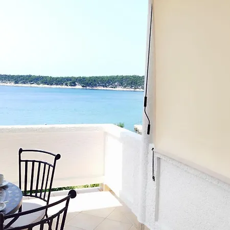 דירה Seafront On The Island Of Rab ראב