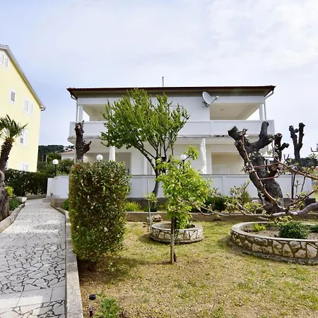 Seafront On The Island Of Rab Apartment *